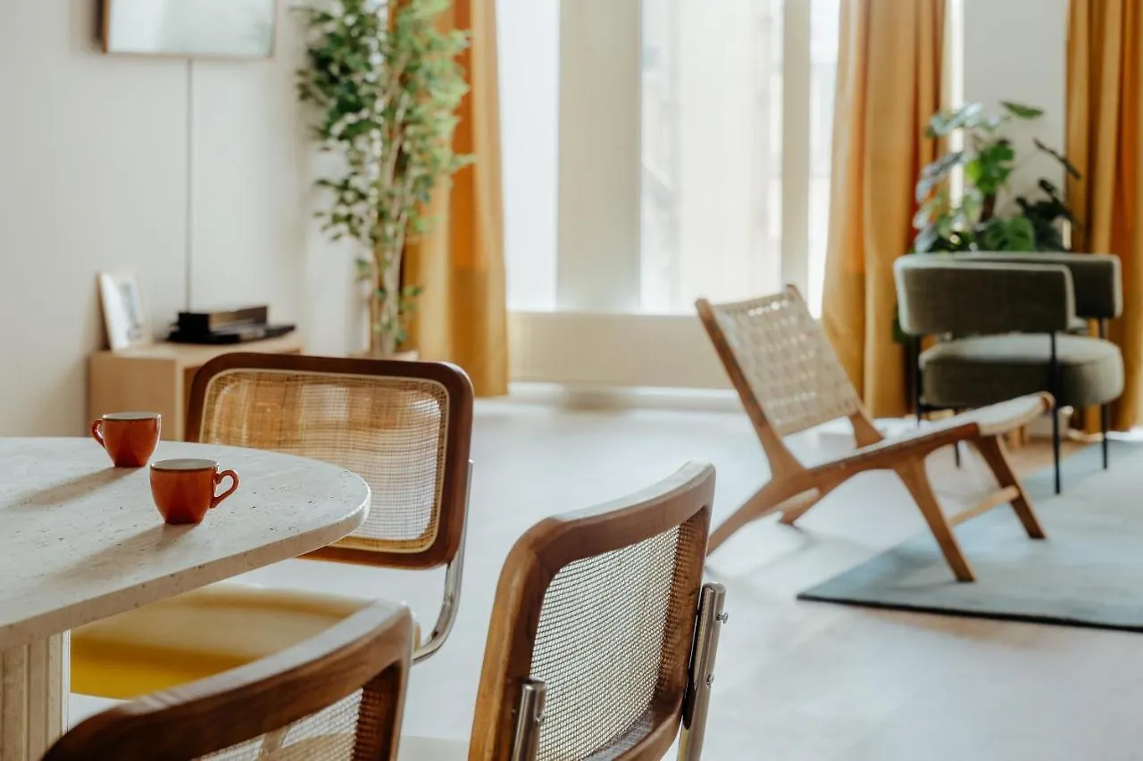 Apartment Edgar Suites Montmartre - Abbesses Paris France